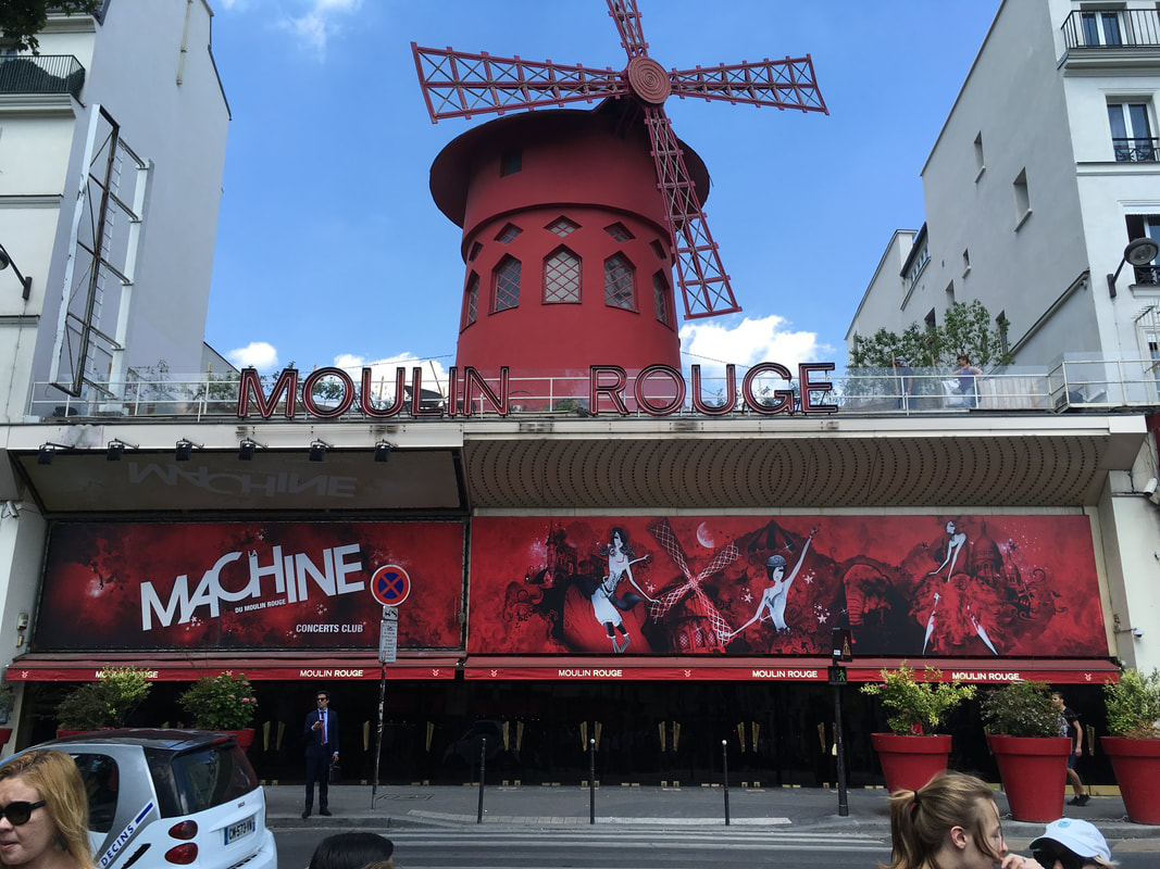 Moulin Rouge, Northern Virginia Family Photographer, Friday Fives, Walking Tours in Paris France