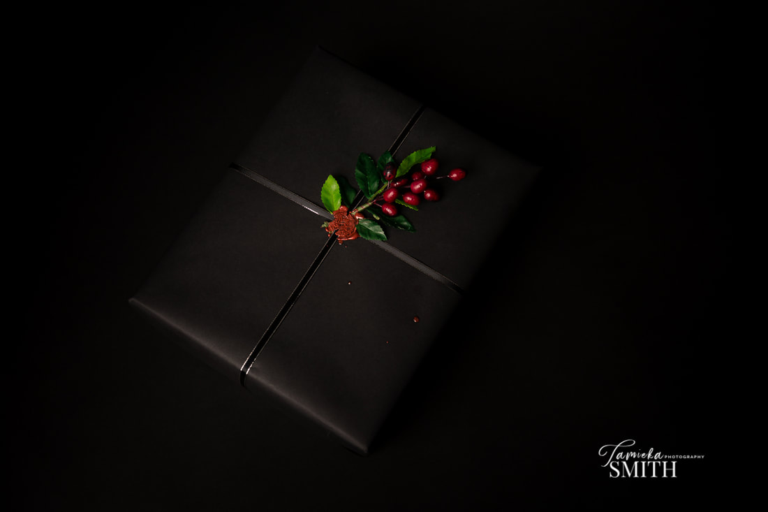 Luxurious portrait packaging for Christmas