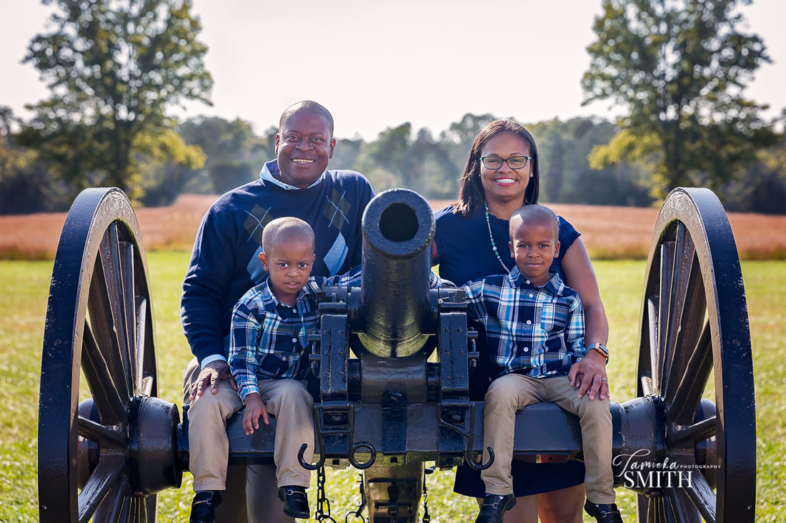 10 Reasons to have a fall family portrait in Northern Virginia, Northern Virginia family photographer, NOVA family Photographer, professional photographers in Northern Virginia, Woodbridge Family Photographer, Prince William County Family Photographer, Northern Virginia photographer, family photographer Arlington VA, photography studios in northern VA